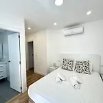 Homes Penthouse Granados Apartman *