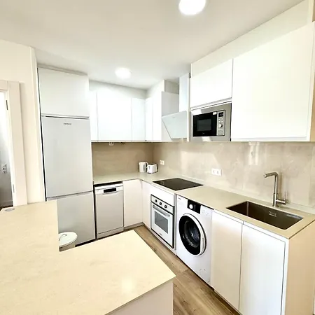 Homes Penthouse Granados 아파트 말라가